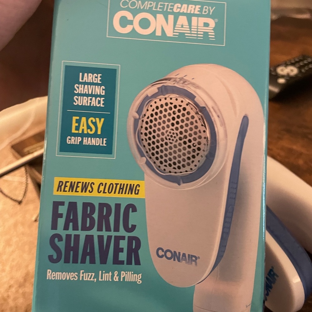 Conair fabric shaver.